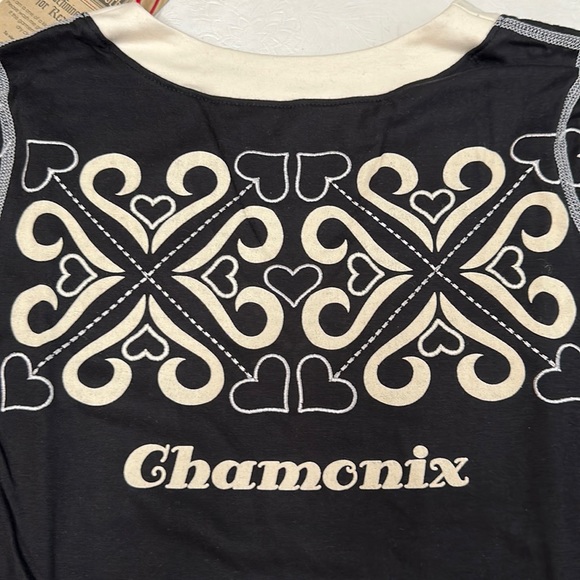 Alp-n-Rock SNOWFLAKE Vneck - Black - Picture 3 of 15